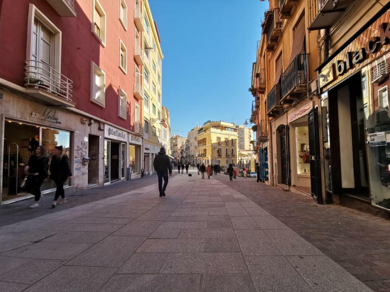 Suitesgaribaldi Cagliari Exterior foto